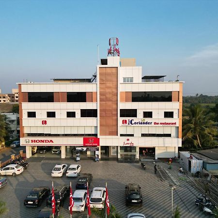 Lords Eco Inn Navsari Extérieur photo